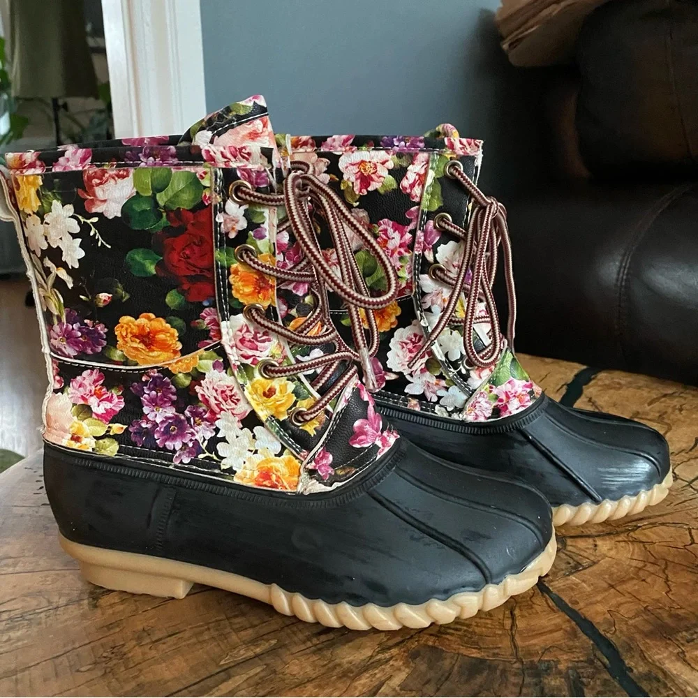 Girls Floral Duck Boots